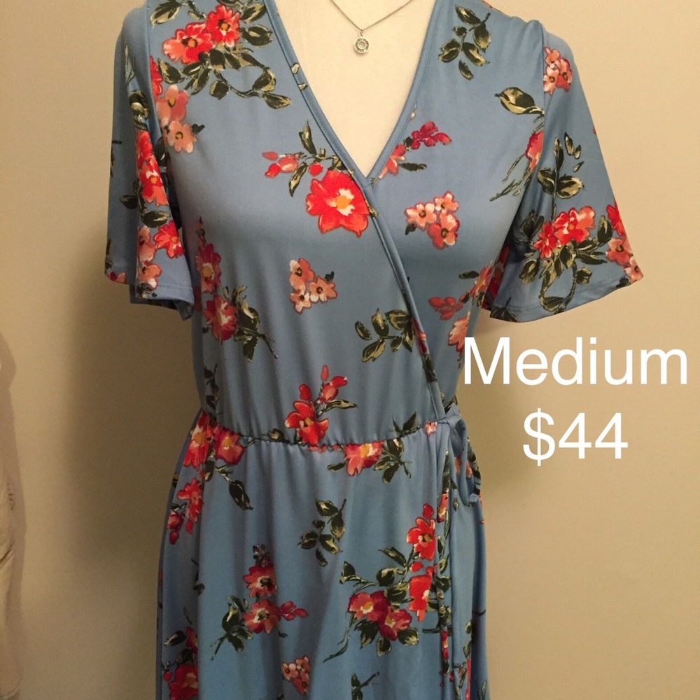 Honey and Lace Santa Barbara Wrap Dress medium.